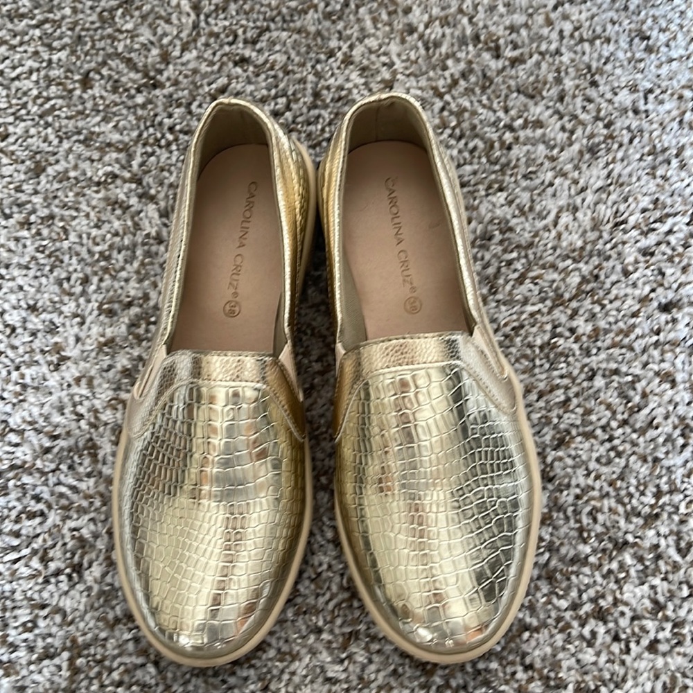 - Gold slip one
